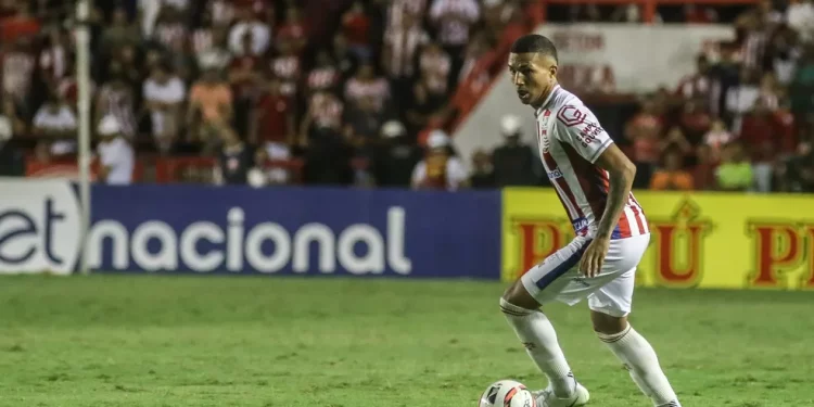 Vasco contrata jogador que foi tratado como "vilão" em seu ex-clube