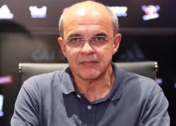 Bandeira de Mello elogia SAFs de Vasco e Botafogo: "Fizeram muito bem"