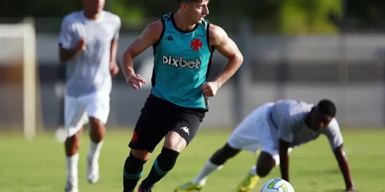 Vasco goleia o Tupi em jogo-treino