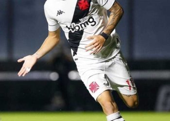 Vasco recebe proposta de R$ 32 milhões por Gabriel Pec