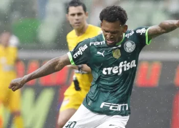 Jaílson, do Palmeiras, tem negociação com o Vasco? Saiba a verdade