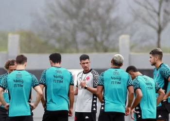 Vasco tem ótima notícia e joia está de volta ao time