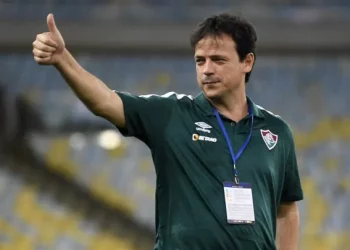 De olho no rival: Escalação do Fluminense contra o Vasco