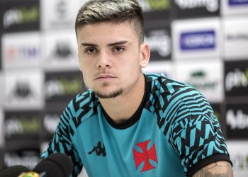 Atacante do Vasco chama a responsabilidade em momento ruim do clube