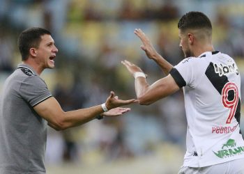 Barbieri diz que estão jogando expectativa alta contra o Vasco