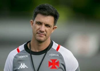 Situação de Barbieri fica insustentável no Vasco