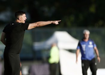 Vasco tem semana livre para corrigir erros e voltar a vencer