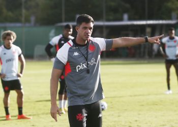 Vasco divulga os relacionados para enfrentar o São Paulo; confira a lista