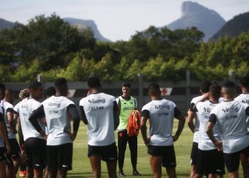 Confira a provável escalação do Vasco contra o São Paulo