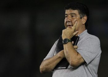 "Sem critério" Joel Santana faz dura critica técnico do Vasco