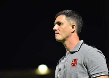 Confira a provável escalação do Vasco contra o Fluminense