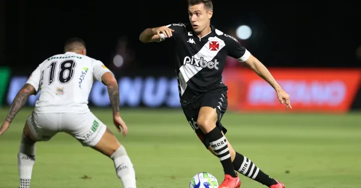 Convocação de Lucas Piton pode valorizar passe e colocar lateral na mira da Europa