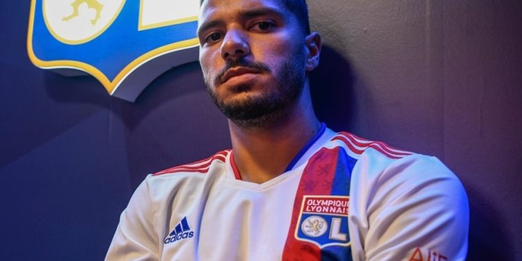 Hoje no Lyon, Henrique faz juras de amor ao Vasco