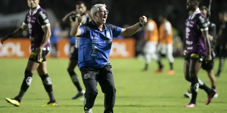 Odair sobre o Vasco: "Não nos criou muitos problemas, a não ser cruzar na área"