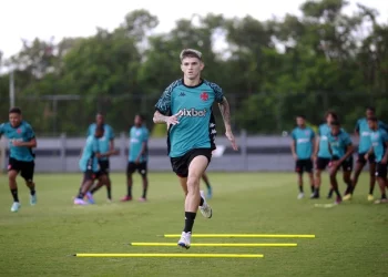 Técnico do Vasco, Barbieri explica ausência de Orellano contra o Fluminense
