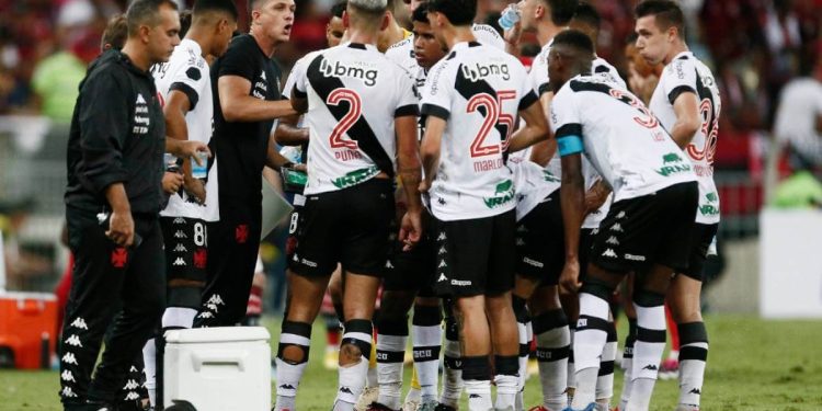 Vasco x Santos: onde assistir, prováveis escalações e todas informações