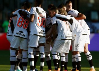 Vasco está há 7 jogos sem vencer no Brasileirão