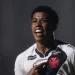 Vasco tenta manter Andrey Santos para jogo contra o Santos