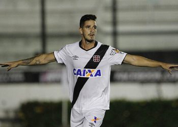 Zagueiro Kadu Fernandes, cria do Vasco, morre em acidente de carro no Rio