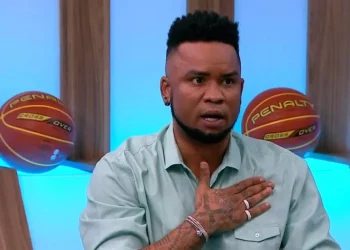 Ex-Vasco, Carlos Alberto se envolve em polêmica e esculacha comentarista da Globo