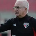 Dorival recebe notícia e tem baixa contra o Vasco
