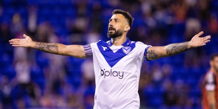 Tem vaga no Vasco? Lucas Pratto está livre no mercado