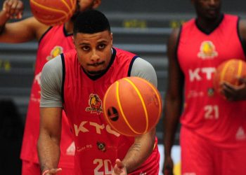 Basquete: Vasco contrata ala Humberto