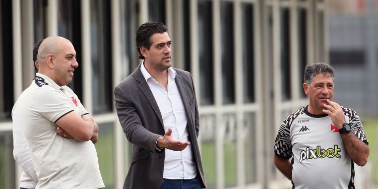 Emílio Faro e Paulo Victor estão de saída do Vasco