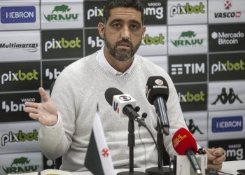 Atitude de Luiz Mello incomoda pessoas no Vasco; entenda