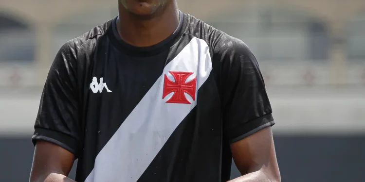 Conheça a joia do Vasco que pode mudar a realidade do clube