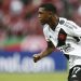 Rayan, de 16 anos, impressiona positivamente em sua estreia como titular no Vasco