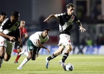 Vergonha! Vasco chega a 10 jogos sem vencer no Brasileirão