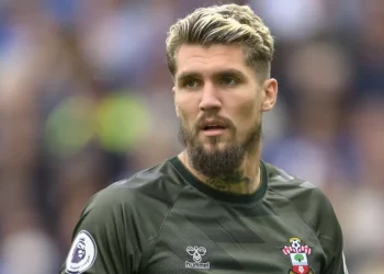 777 abre o bolso e Vasco fará nova proposta por jogador da Premier League