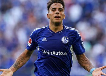 Vasco recebe notícia ruim envolvendo Rodrigo Salazar