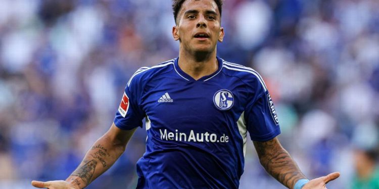 Vasco recebe notícia ruim envolvendo Rodrigo Salazar