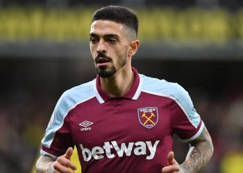 Incompetência de novo? Confira os meias que o Vasco tentou e não conseguiu contratar nesta janela