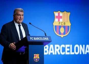 "Fenômeno" Barcelona monitora joia do Vasco há mais de um ano