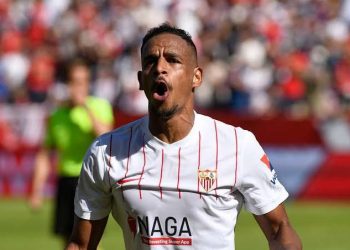 Palmeiras quer furar o olho do Vasco por jogador desejado pelo Cruzmaltino