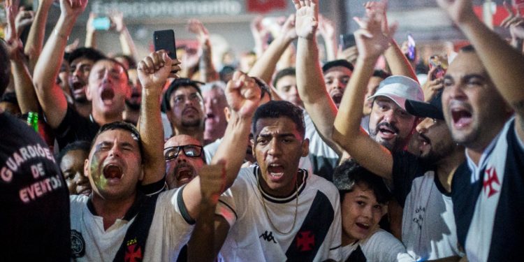 Vasco desiste de mudar local de jogo contra o Cuiabá; saiba o motivo