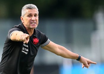 Jorginho foi procurado pelo Vasco? Técnico abre o jogo