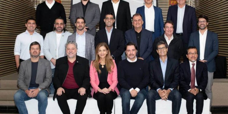 Libra chuta o balde e formaliza proposta milionária sem Vasco, Botafogo e Cruzeiro