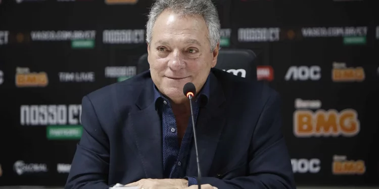 Chegada de Ramón Díaz pode fazer Abel Braga perder espaço no Vasco