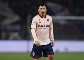 Medel, Serginho e Maicon chegam ao Vasco bem fisicamente e prontos para jogar