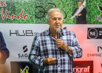 Zico abre o jogo e lamenta momento do Vasco