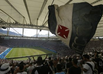 Vasco busca participar da licitação do estádio e briga nos bastidores com a dupla Fla-Flu