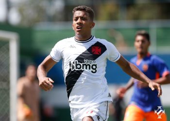 Vinicius recebe proposta e pode sair do Vasco
