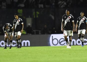 Vasco se afoga no Z4 e vai precisar vencer mais de uma vez para sair