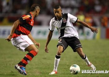 Ex-Vasco se aposenta do futebol aos 33 anos