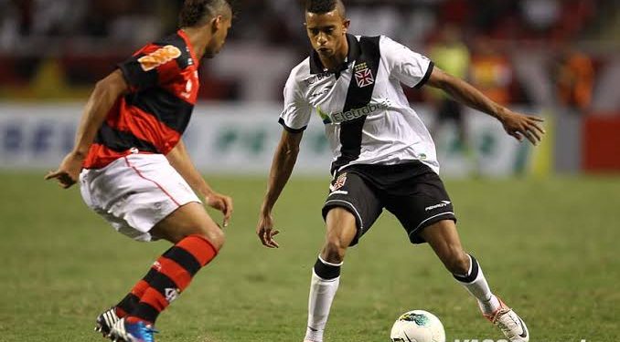 Ex-Vasco se aposenta do futebol aos 33 anos