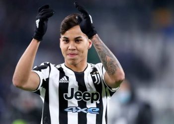 Atacante Kaio Jorge treina no CT do Vasco